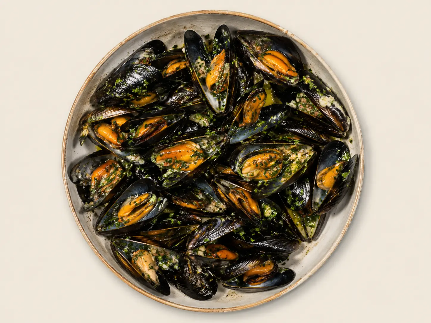 Les Moules Marinées